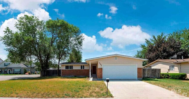 Building Photo - 5603 Centerbrook Dr Rental