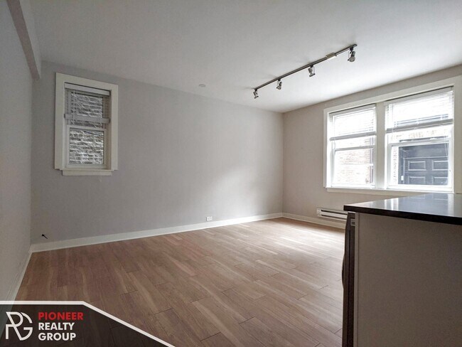 Photo - 517 W Belmont Ave Apartments Unit 511-8