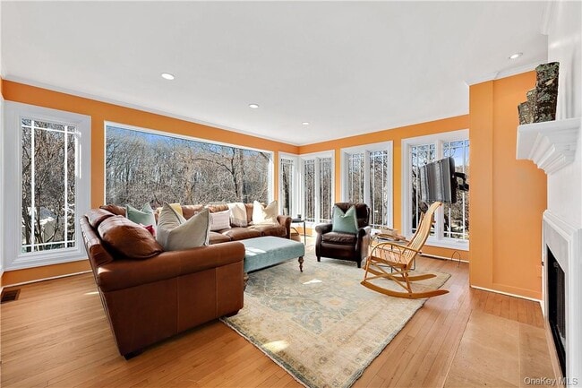 106 Old Stone Hill Rd