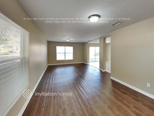 Photo - 7176 Chatum Light Run