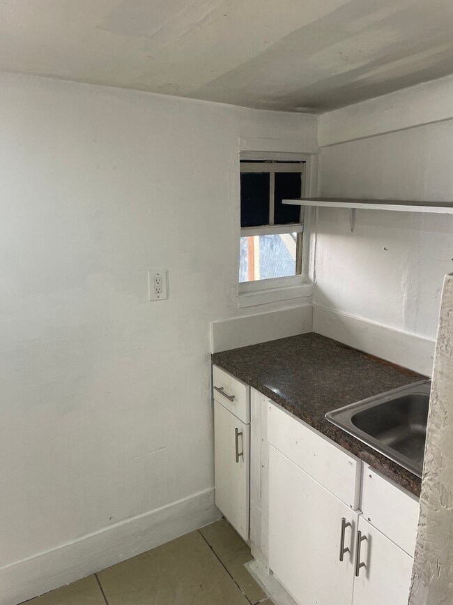 Photo - 3131 W 16th Ave