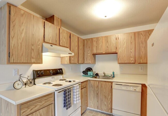 Photo - Teal Pointe Apartments