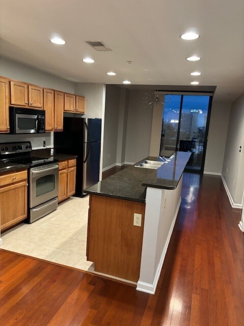 Photo - 3040 Peachtree Rd NW Condominio Unidad 709