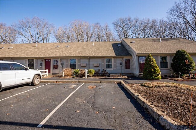 Photo - 565 Smithfield Rd Unit C3
