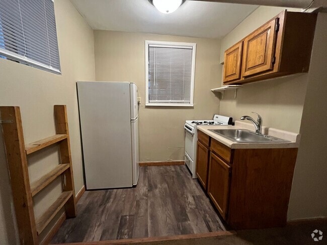 Building Photo - 474 Herschel St Unit #2 Rental