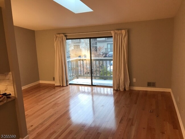 Photo - 1814 Spruce Hills Dr