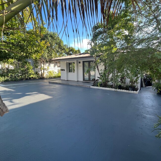 Photo - 3156 SW 16th St Unit # 3158