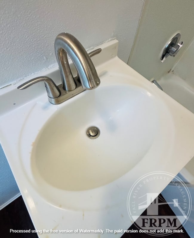 Photo - 439-441 Rivet St Unit 2W