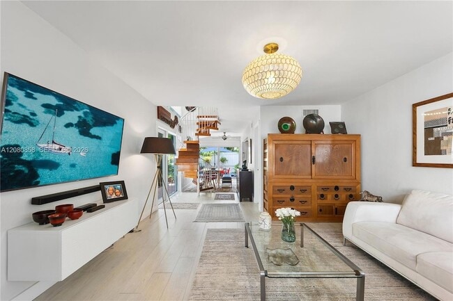 2660 Bird Ave Unit 7