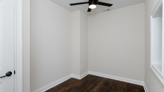 Photo - 1933 S May St Unidad GF