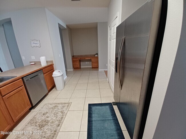 Photo - 402 Breckenridge Cir SE