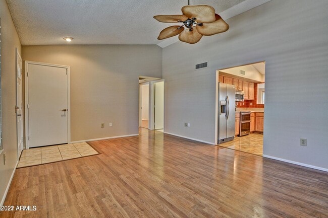 Photo - 14214 W Yosemite Dr