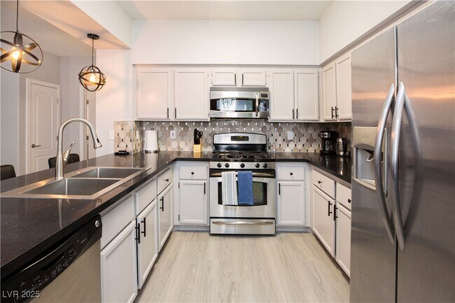 Photo - 7705 Himalayas Ave Unidad 103