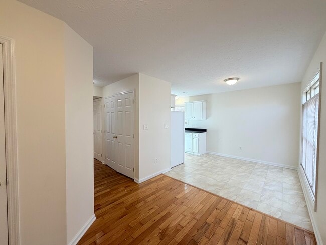 Photo - 218 Wayne Dr