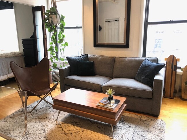 Building Photo - 496 LaGuardia Pl Unit 3B Rental