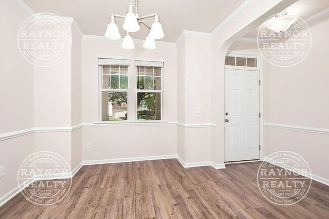Photo - 320 Hammond Oak Ln