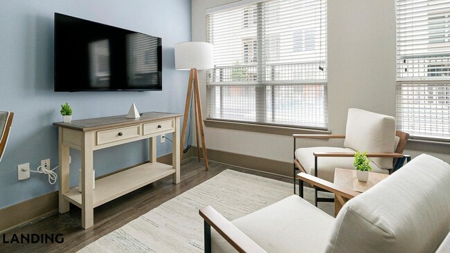 Photo - 155 Birdsall St Unidad 142