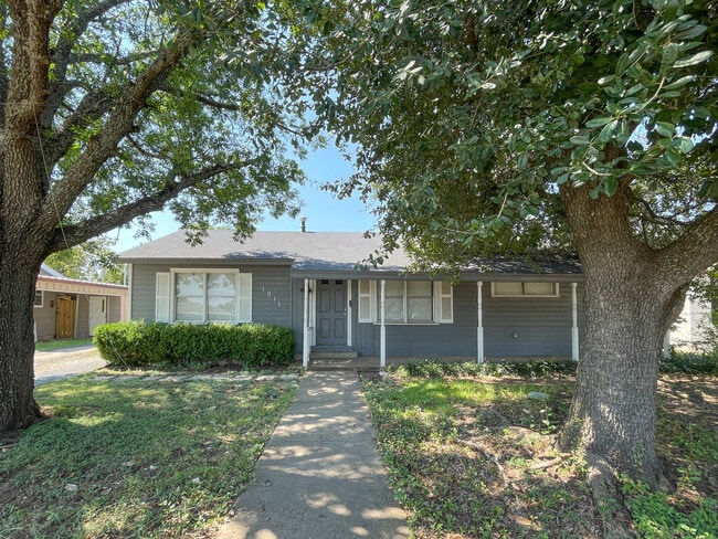 Photo - 1011 Lincoln St