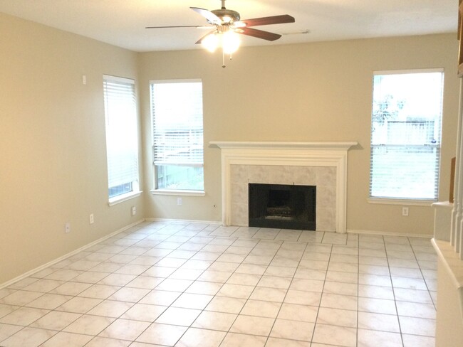 Photo - 2218 Laurel Oaks Dr