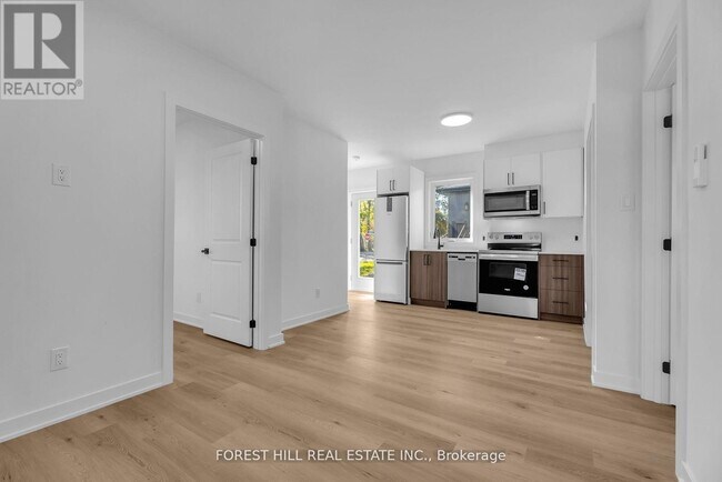 Photo - 105 Galloway Rd Unit R