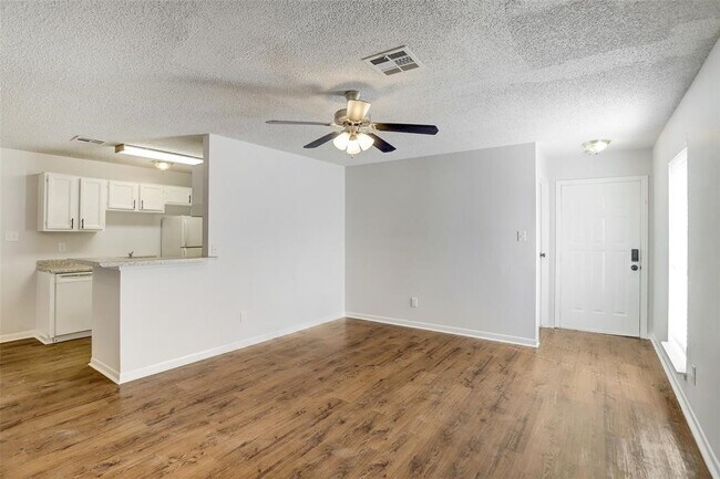 Photo - 3011 Taylor St