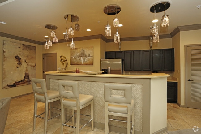 Forest Hill Apartments