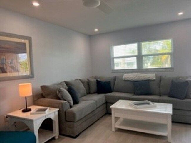 Photo - Venice, FL 1BR/1BA Condo with Canal View a... Unit L284