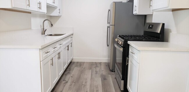 Photo - 815 N Benton Way Apartments Unit 1