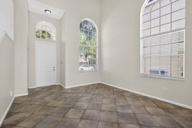 Photo - 1104 Oakwater Dr