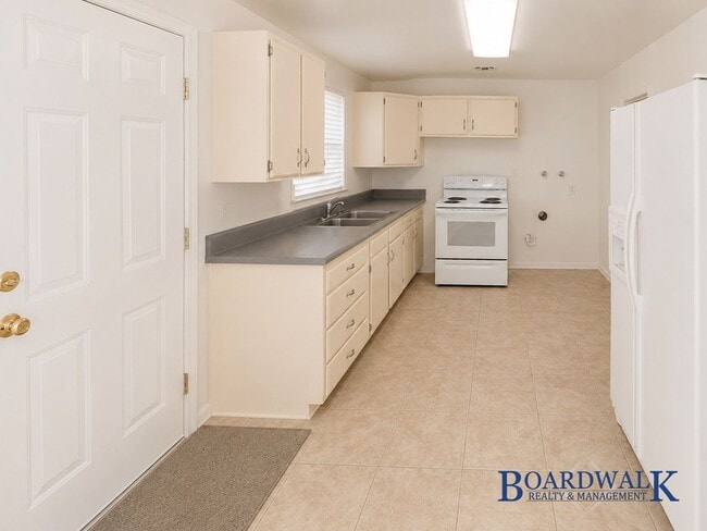 Photo - 1195 E Roosevelt Ave