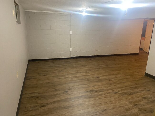 Photo - 129 Kingsbury Ave Unit 1