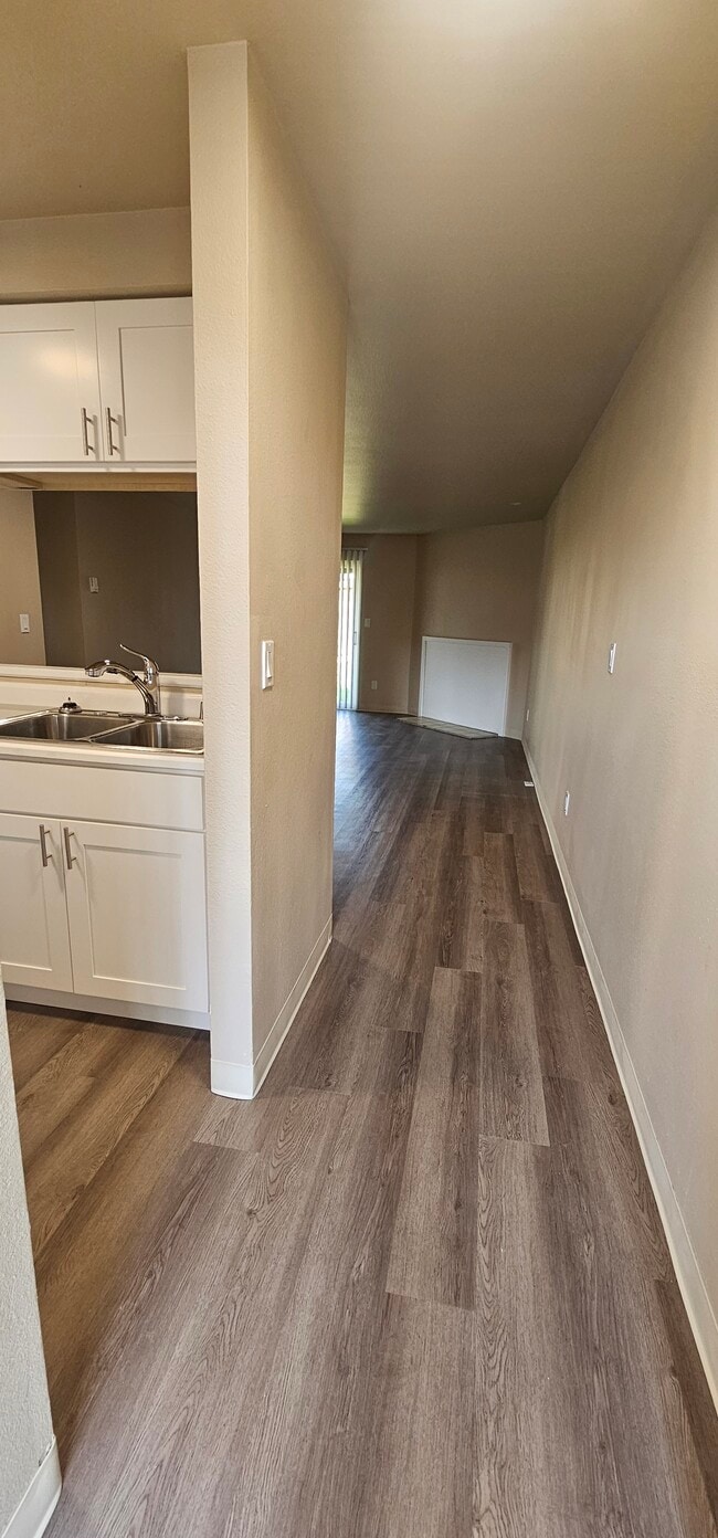 Crest View Apartments