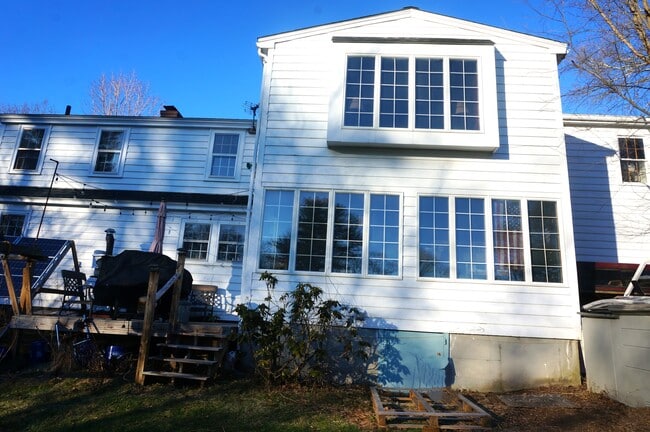 Photo - 33 King Philip Rd Apartments Unit B