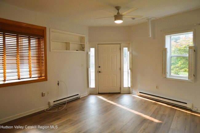 Photo - 202 Foxhall Ave