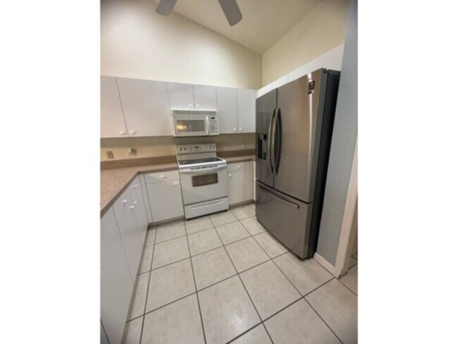 Photo - AVAILABLE NOW!!!!  3 Bedroom 2 bath 1 car ...