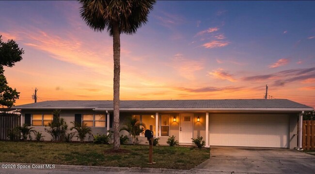 Building Photo - 1220 Cheyenne Dr