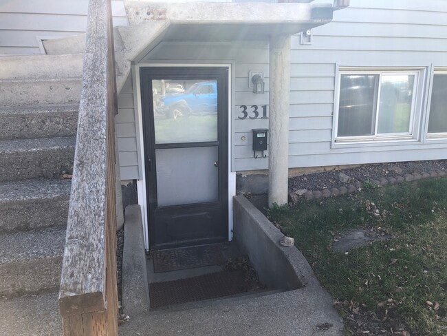 Photo - 331 NW Cleveland St Unit Lower