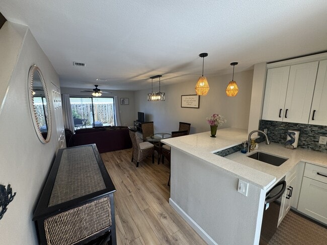 Photo - 9427 S Ocean Dr