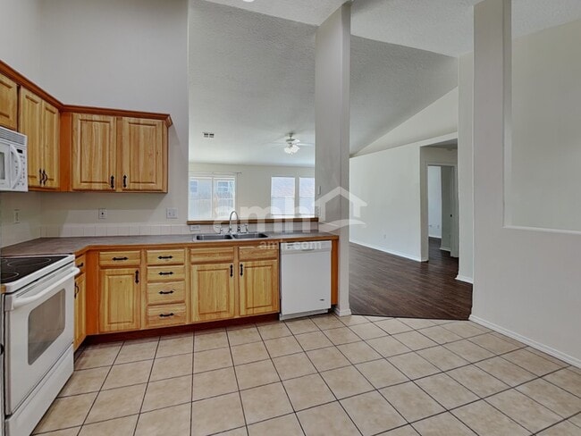 Photo - 3008 Woodbridge St