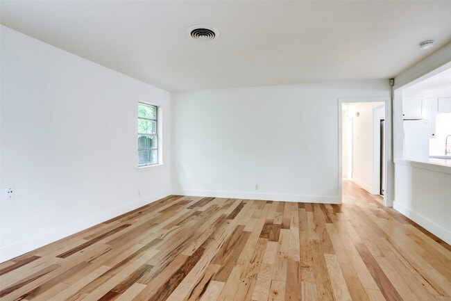 Photo - 3611 Galway Ln