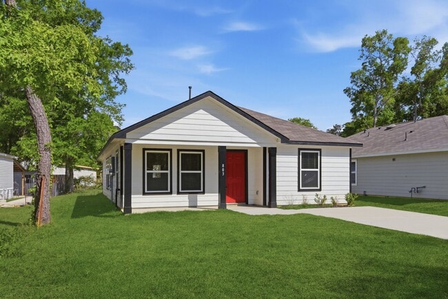 Building Photo - 803 Jefferson Ave