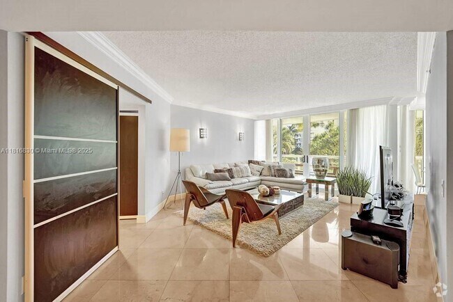 Building Photo - 21055 Yacht Club Dr Unit 502 Rental