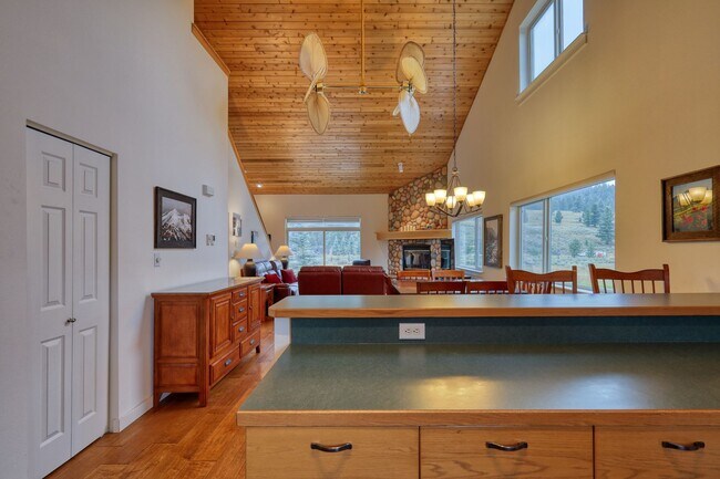 Photo - Immaculate 3 Bed, 3 Bath Furnished Condo in Prime Big Sky Location