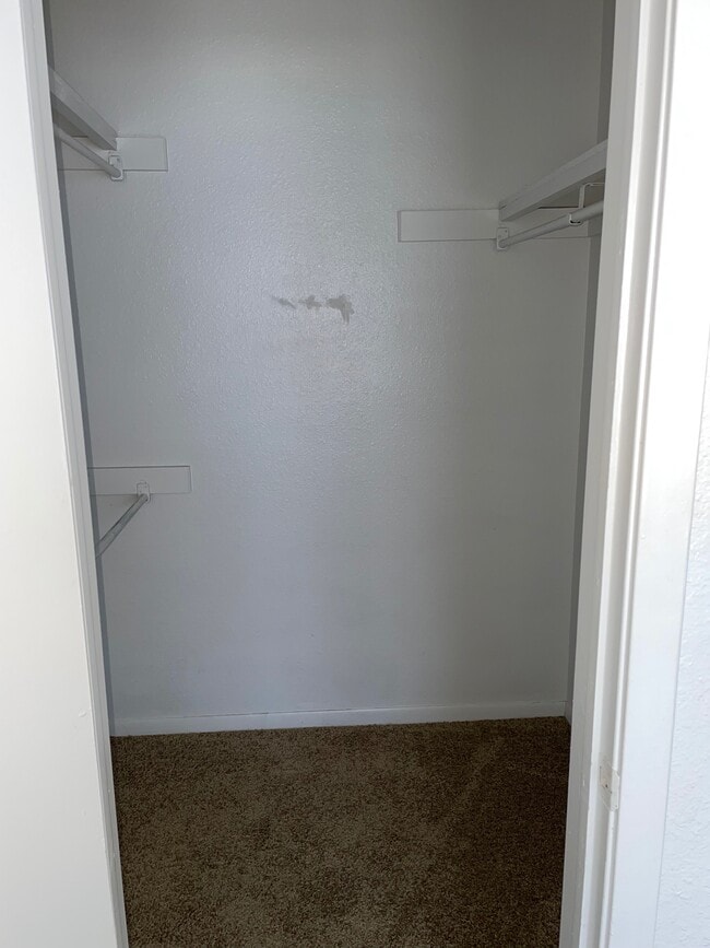 Photo - Lakeview Apartments Unit 1300