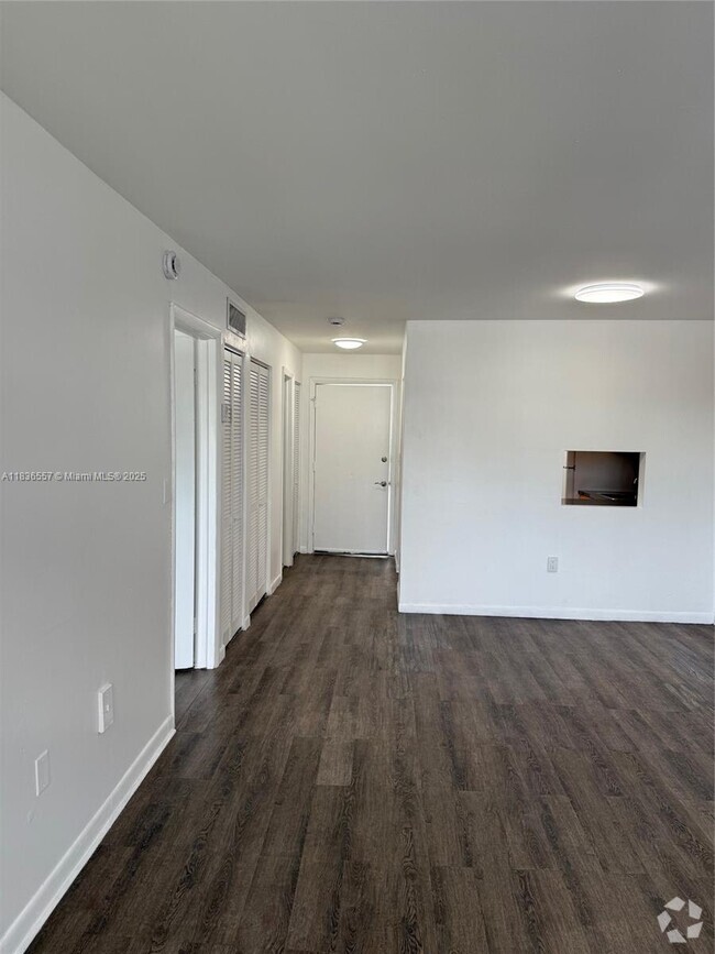 Building Photo - 528 Meridian Ave Unit 404 Rental
