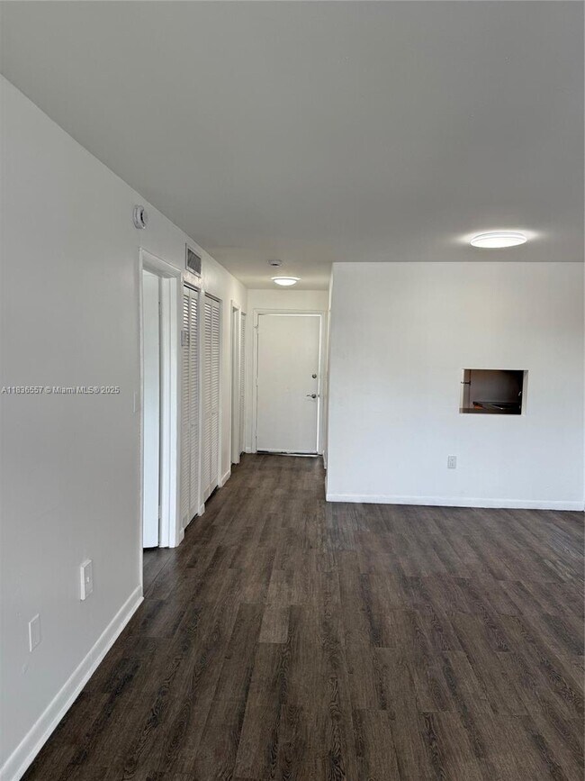 Photo - 528 Meridian Ave Condo Unit 404