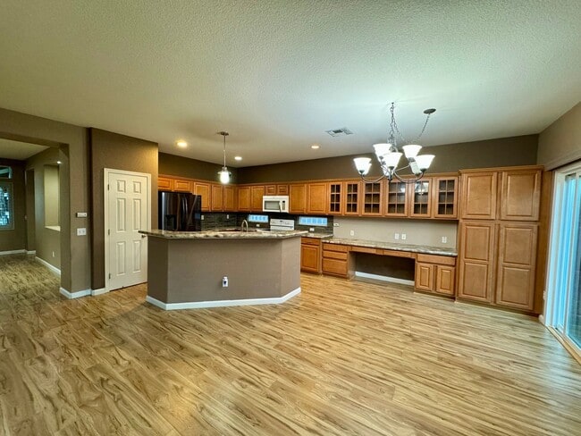 Photo - 9577 Fetlock Way