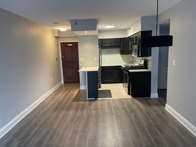 Photo - Beautiful 1 Bedroom in Heart of Bethesda