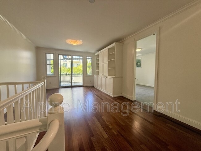 Photo - 3316 California St Unit Main