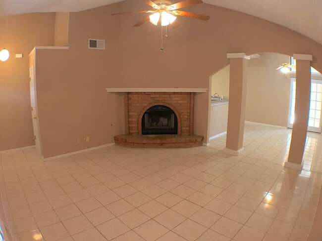 Photo - North Hills 3 Bed Refrig A/C!